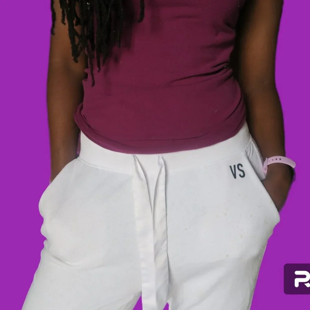 Victoria's Secret "vs" on left leg joggers drawstring sweatpants in white black - Picture 5 of 8
